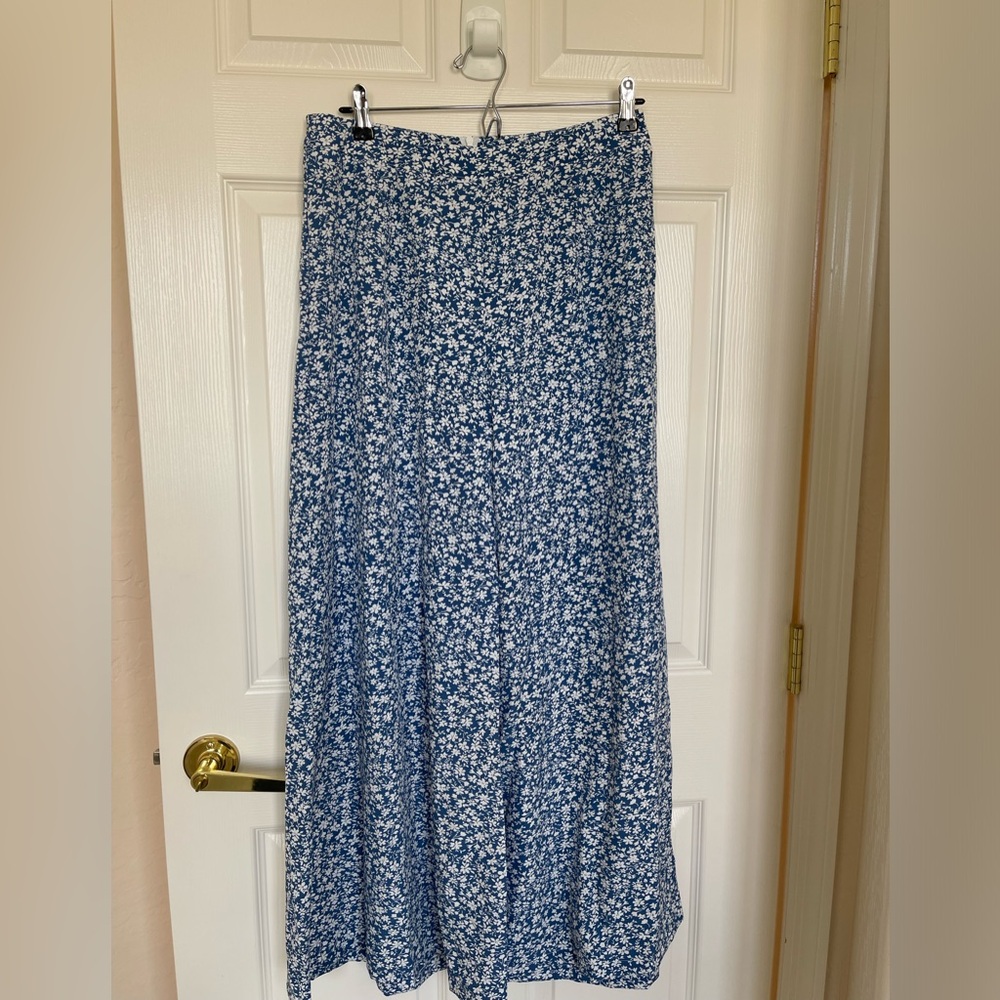 SHEIN Blue and White Floral Pants